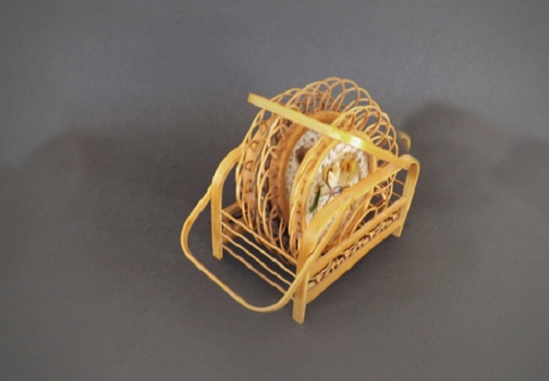 Drink Utensils Barware Decorative Coasters Vintage Home Decor Vintage Rattan Coaster Set with Rattan Caddy Tray Butterfly Decor