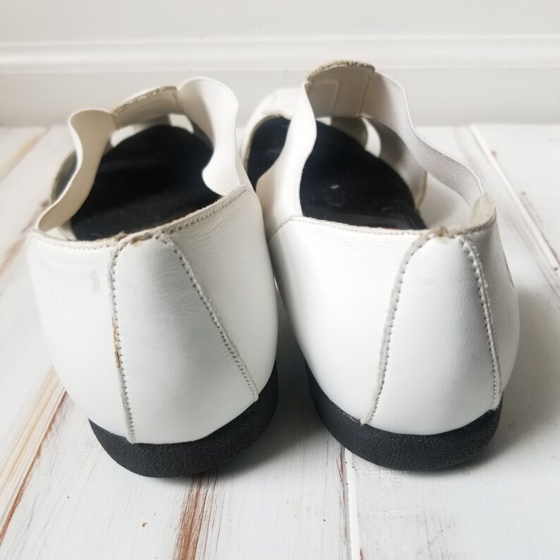 Size 7.5 Womens Vintage Genuine Leather White Fisherman Shoes Cut out Earth Shoe