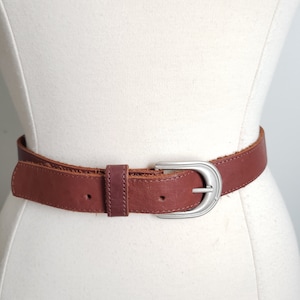 Vintage Brown Leather Belt Made in Colombia Sz 30&quot;