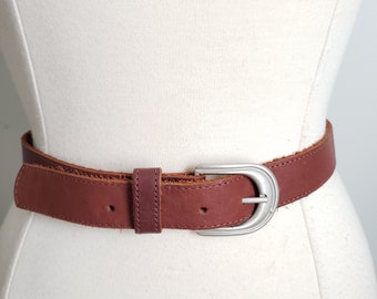 Vintage Brown Leather Belt Made in Colombia Sz 30"