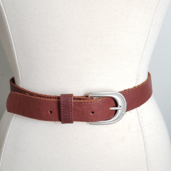 Vintage Brown Leather Belt Made in Colombia Sz 30 display picture 3