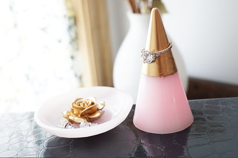 ring holder Ring trinket dish wedding gifts Bride Ring Cone Gift Set jewelry storage Bride Ring dish jewelry display wedding ring cone