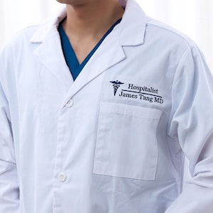 Custom Embroidered Lab Coat with Name, Doctor Lab Coat for Women and Men, Acupuncturist Lab Coat, Doctor Graduation Gift