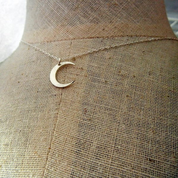 Colar de lua de prata | Pingente de lua crescente de prata | Prata esterlina escovada