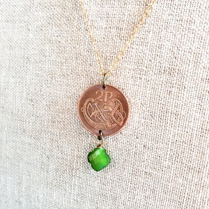 Vintage Ireland Irish Coin Necklace, 1971 2P (Penny) Harp and Bird Coin, Green Quatrefoil Bead, Brass Cable Chain, Gift Boxed, Eire