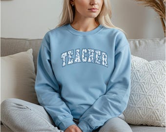 Teacher Crewneck Sweatshirt, Teacher Sweater, Teacher Appreciation Gift, School Shirt, New Teacher Gift, Floral Teacher Sweater.