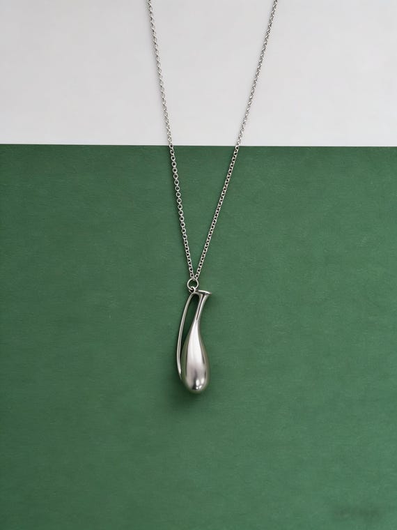 Elegant Fine Silver Vase Pendant Necklace – 925 Silver Long Chain | Unisex Necklace,Minimalist Designer Jewelry,Mother's day Gift