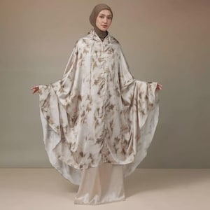 Silk Prayer Set, Travel Mukena, Sajadah Pouch Lesty