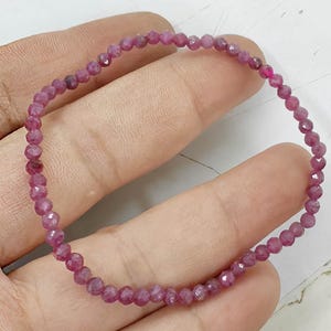 Dainty Natural Ruby Bracelet 4-8mm Round briolette Ruby Jewelry • Minimalist Gemstone Bracelet • Gift for Her • Faceted Ruby Beads