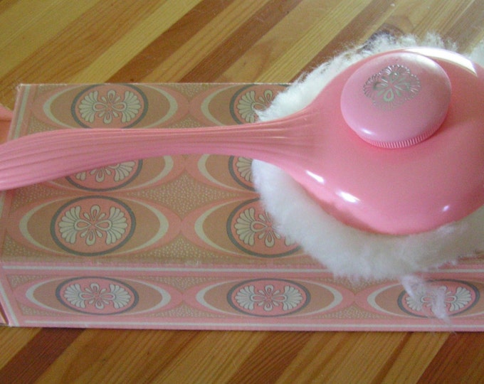 Vintage Avon Fluff Puff Perfumed Talc Dispenser Powder Puff Brush NIB