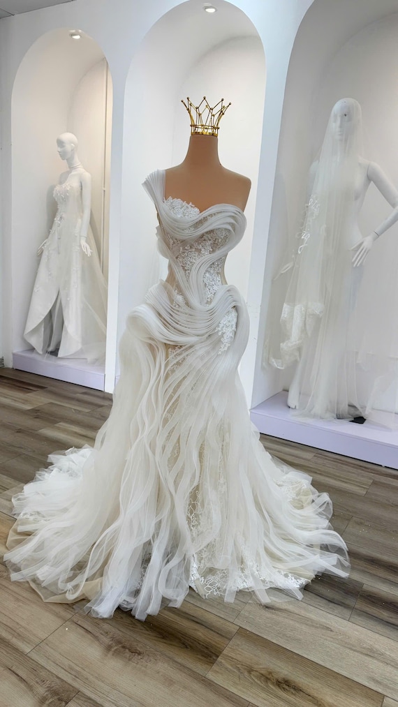 Sculptural Bridal Gown, Avant Garde Wedding Dress, Couture One Shoulder Dress, Unique Luxury Wedding Dress, Artistic Custom Bridal Gown