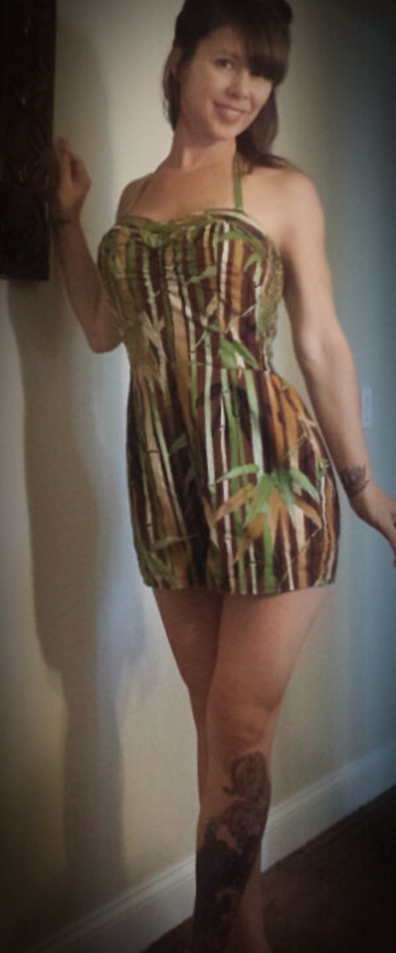 Vintage 1950's Hawaiian Print Playsuit, s-m