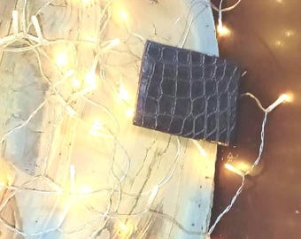 Handcrafted Alligator Leather Bifold Wallet - Louisiana Wild Caught