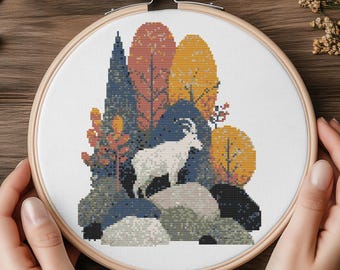 Mountain Goat Cross Stitch Pattern - 143 x 143 stitches