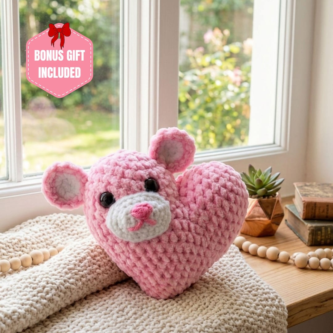 Teddy bear heart red valentine holding pictures Teddy bear heart red valentine holding pictures