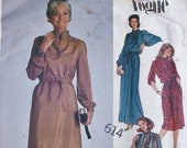 Very Easy Vogue Pullover Dress or Top and Belt Front Pleated 2599 Sewing Pattern Size 22 1 2 Bust 45 UNCUT