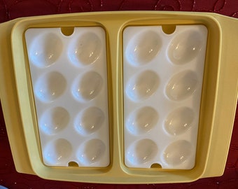 Vintage 1970er Tupperware Deviled Eierhalter Tablett Träger Lagerung Ernte Gold Quadrat Rechteckig Hält 16 Eier 723 mit Deckel Party Carrier