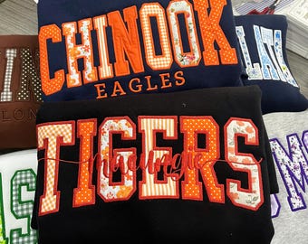 Custom School Name Varsity Applique Sweatshirt, Personalized Embroidered Crewneck, Patchwork College Spirit Sweatshirt, School Team Gift