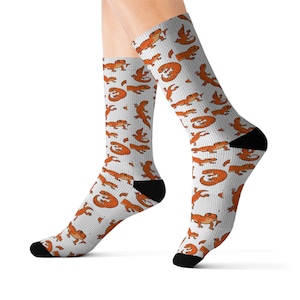 Leopard Gecko Socks (Tangerine Morph) - All Over Print Crew Socks for Reptile Lovers, Soft Fleece-Lined, Gecko Gift Idea