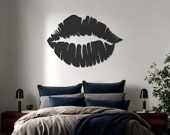 Modern Lips Metal Wall Art, Minimalist Kiss Design Wall Decor, Contemporary Lip Shape Artwork for Bedroom, Living Room, Beauty Salon-Studio
