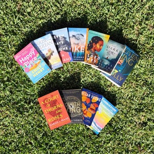 Cita a ciegas con un libro en inglés: Sorpresa misteriosa personalizada para amantes de los libros / Idea de regalo para mujer / Caja de Black Friday para Navidad, cumpleaños y libros