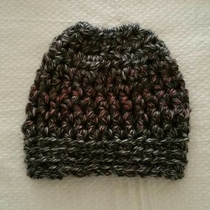 Crochet Chunky Messy Bun Hat with elastic Band Pattern Only image 2