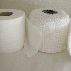 Crochet Toilet Paper Cozy Pattern