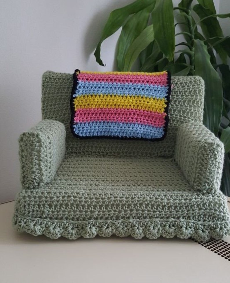 Crochet Cat Couch Kitty Bed Chair Pattern PDF Make in Different Sizes