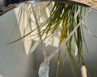 Anhänger aus blauem Rohkristall | Halskette – Celestin/Celestit