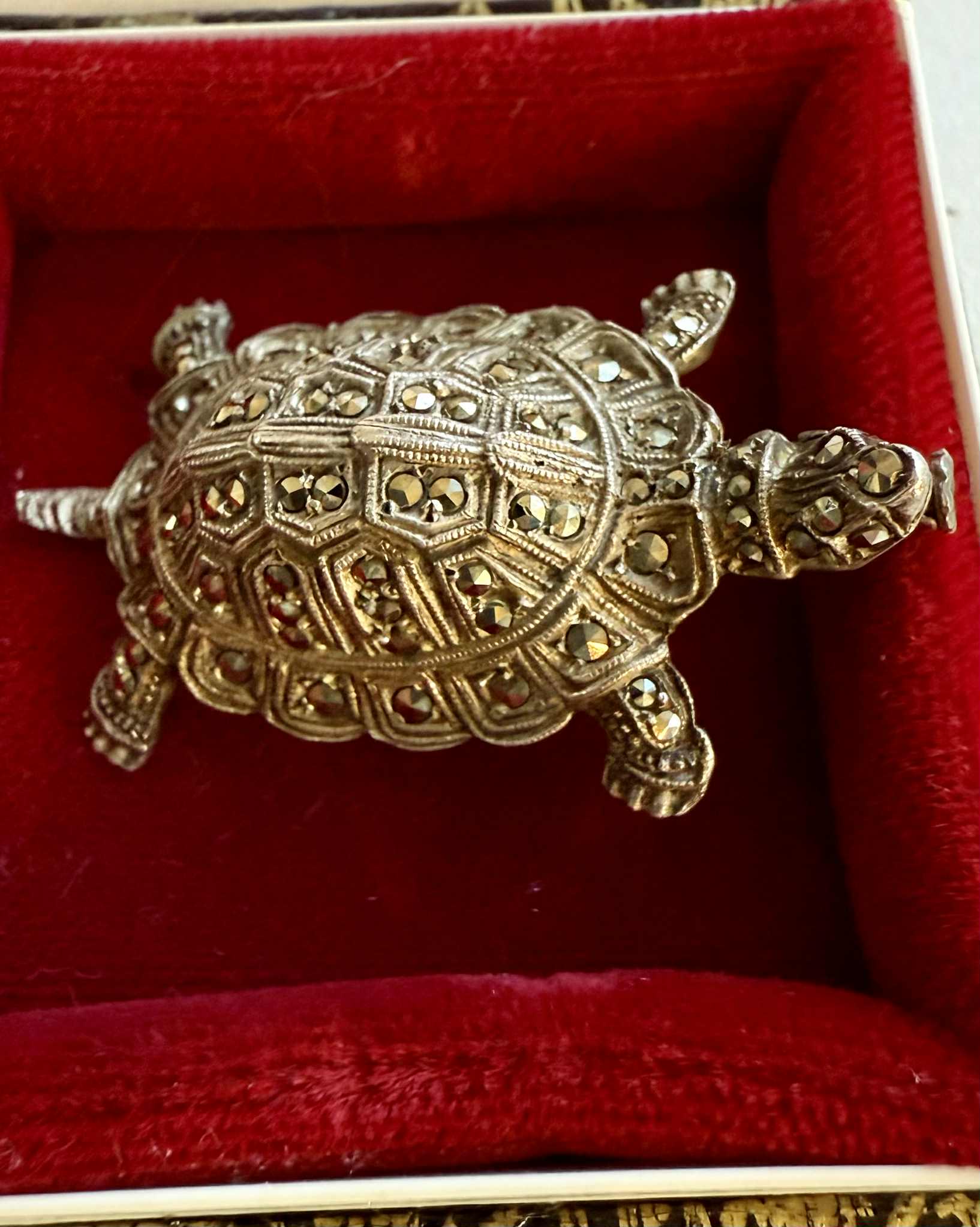 Burin, broche et ciseau de maçon Burin, broche et ciseau de maçon