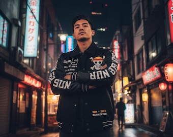 One Piece Zahnrad 5 Varsity Mantel | Luffy inspiriert Streetwear, Stickerei + Sublimation (gratis T-Shirt)