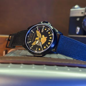 Benutzerdefinierte Vaterländischer Adler Uhr - 4. Juli Geschenk für Männer, Panzermuschel-Zifferblatt, graviertes veteranisches Geschenk, limitierte Automatikuhr Bild 4