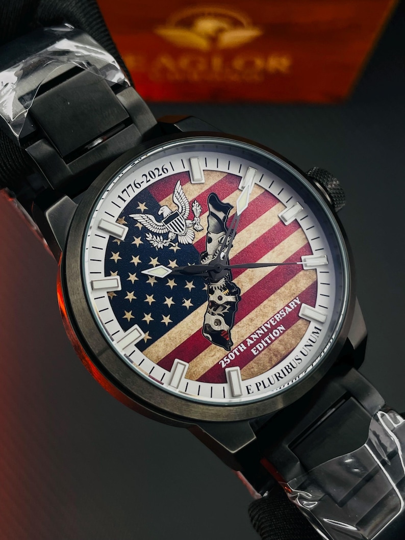 1776-2026 America 250 Uhr - Limited Edition Vaterländisches Geschenk, Benutzerdefinierte Zustandskartenuhr Bild 1