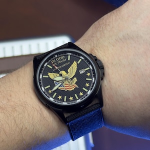 Benutzerdefinierte Vaterländischer Adler Uhr - 4. Juli Geschenk für Männer, Panzermuschel-Zifferblatt, graviertes veteranisches Geschenk, limitierte Automatikuhr Bild 2