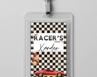 Cartão de Acesso aos Boxes para Carros de Corrida Imprimível, Modelo de Adesivo para Crachá de Aniversário, Cordão VIP com Bandeira Quadriculada Retrô, Lembrancinha para Festa de Corrida em PDF Digital A4
