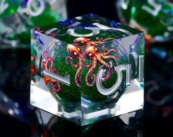 Juego de dados de pulpo verde con núcleo líquido hecho a mano: regalo de resina para D&D