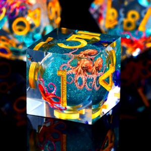 Juego de dados de núcleo líquido Blue Octopus - Dados de D&D de resina hechos a mano