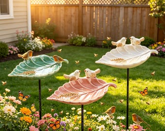 Estaca de cerámica personalizada para bebedero de pájaros, plato de agua de jardín personalizado, decoración de jardín hecha a mano, regalo de jardín para mamá y abuela.