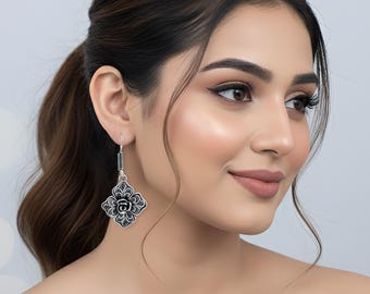 Boucles d'oreilles pendantes florales en laiton oxydé | Bijoux bohèmes vintage faits main