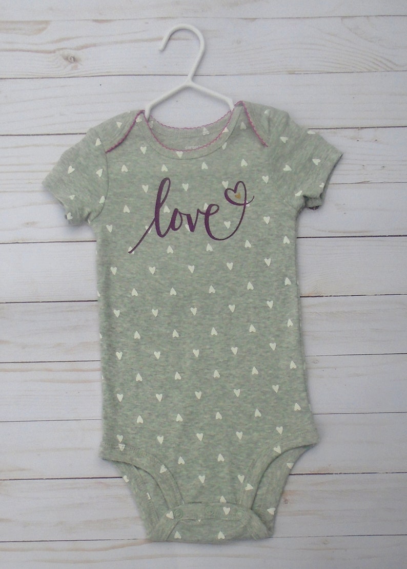 Valentine onesie Love baby onesie Heart Birthday Heart smash Sweet onesie Heart baby onesie Cute onesie Valentine baby Love baby