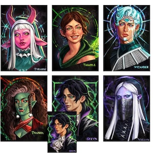 Peut inclure: Une collection de six portraits d'art fantastique. Chaque portrait présente un personnage avec des caractéristiques uniques, notamment des cornes, des oreilles pointues et diverses couleurs de peau. Les portraits sont étiquetés avec des noms de personnages tels que "Tyranny" et "Wicander".
