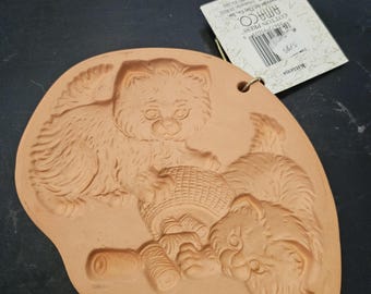 Vintage AMACO Cotton Press Clay Mold Kitten Scene