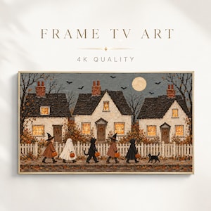 以下が含まれることがあります： FRAME TV ART 4K QUALITYと題されたデジタルアートプリント。ハロウィーンの風景が描かれており、3軒の家、白い柵、オレンジ色のカボチャを持った仮装した子供たちがいます。空は灰色で、満月、コウモリ、枯れ木が描かれています。