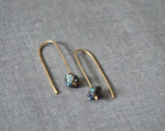 Gold or silver arc earring / Horseshoe earring / U shaped threader / Sterling or 14k gold filled // Rainbow peacock  pyrite