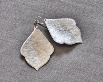 Brushed silver brass copper Dangle Earrings Exotic Chandelier Earrings // Ethnic Drop Earrings // hammered / Moroccan jewelry