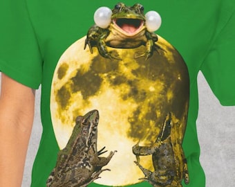 Vintage Frog Moon Shirt  Amphibian Graphic Tee Cottagecore Nature Lover Gift Unisex