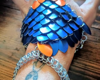 Scalemaile & Chainmaile Hand Armor