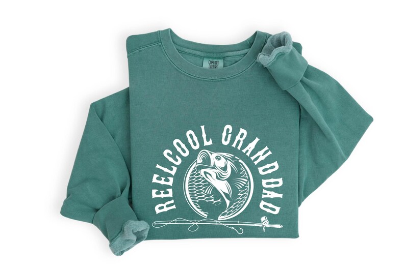 Reel Cool Dad Hoodie, Fishing Dad Sweater, Fathers Day Gift, Dad Birthday Gift, Fisherman Sweatshirt, Dad Fisherman Christmas Gift Sweater bild 4