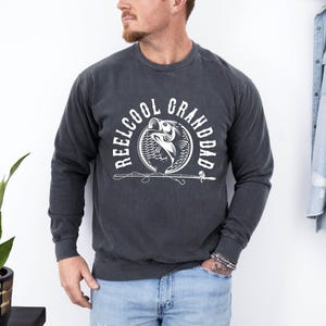 Reel Cool Dad Hoodie, Fishing Dad Sweater, Fathers Day Gift, Dad Birthday Gift, Fisherman Sweatshirt, Dad Fisherman Christmas Gift Sweater bild 12