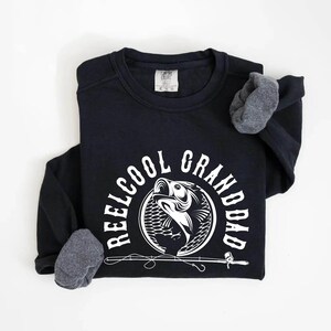 Reel Cool Dad Hoodie, Fishing Dad Sweater, Fathers Day Gift, Dad Birthday Gift, Fisherman Sweatshirt, Dad Fisherman Christmas Gift Sweater bild 2